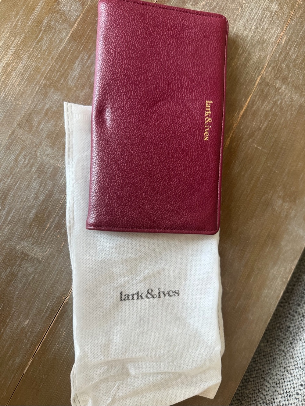 lark & ives Leather Wallet in Burgundy